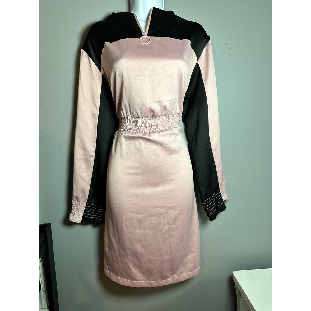 Urban Revivo‎ Mini Dress Pink Black Long Sleeve Smocked Waist Party Size 6
